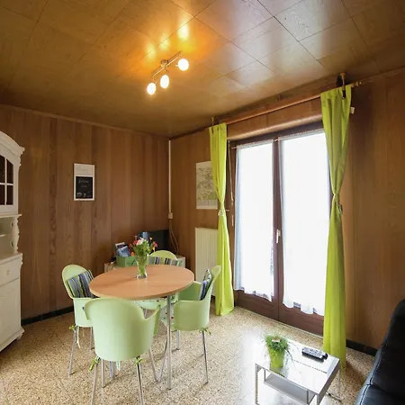 Holiday home Holiday Home Froidchapelle Near Lake, Cleaning Included