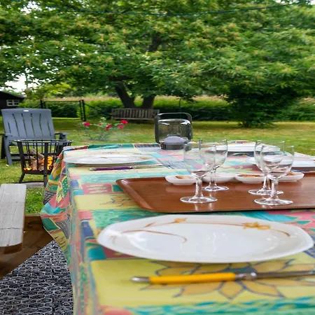 Holiday home Holiday Home Froidchapelle Near Lake, Cleaning Included *
