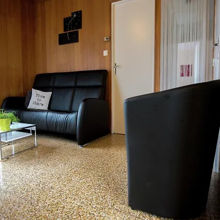 度假居 Peaceful Garden Hideaway, Cleaning Included Froid-Chapelle